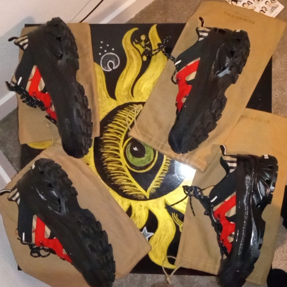 Size 40 & 42 Burberry Arthur Vintage shoes - Picture 2 of 5